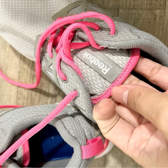 Preowned Reebok pink and grey lightweight sneakers size 7 - Picture 5 of 7